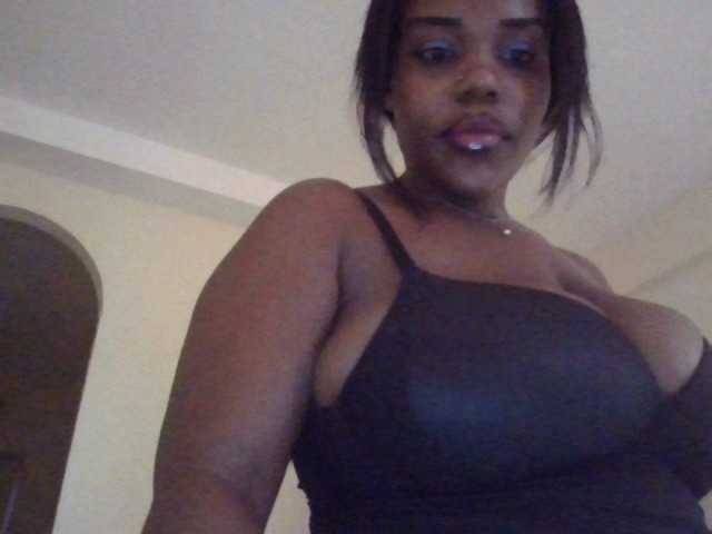 NewBird live webcam show