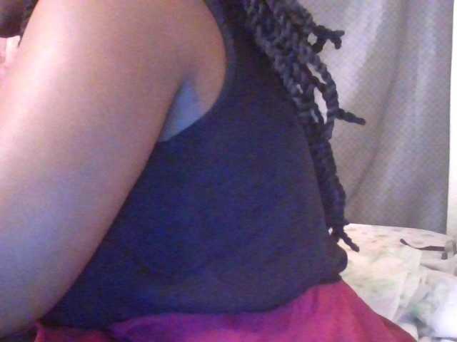 NewBird live cam on BongaCams