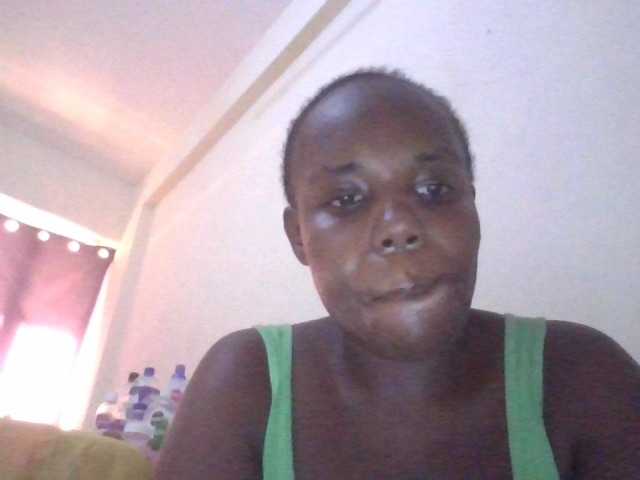 NewBird live cam on BongaCams