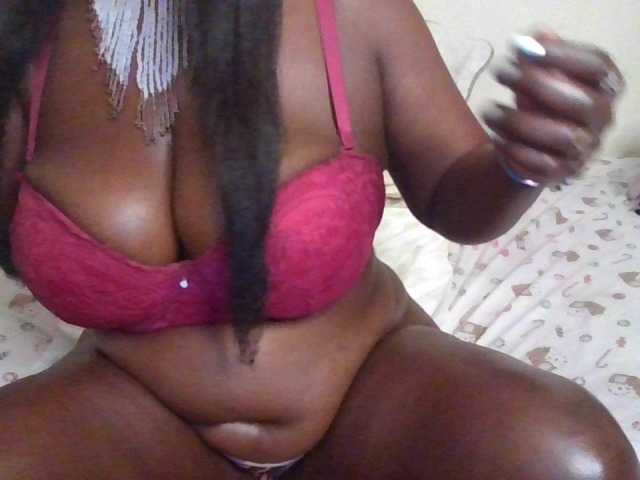 NewBird live cam on BongaCams
