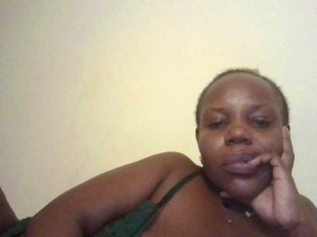 NewBird live cam on BongaCams