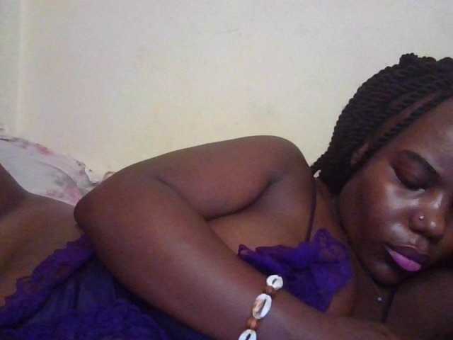 NewBird live cam on BongaCams