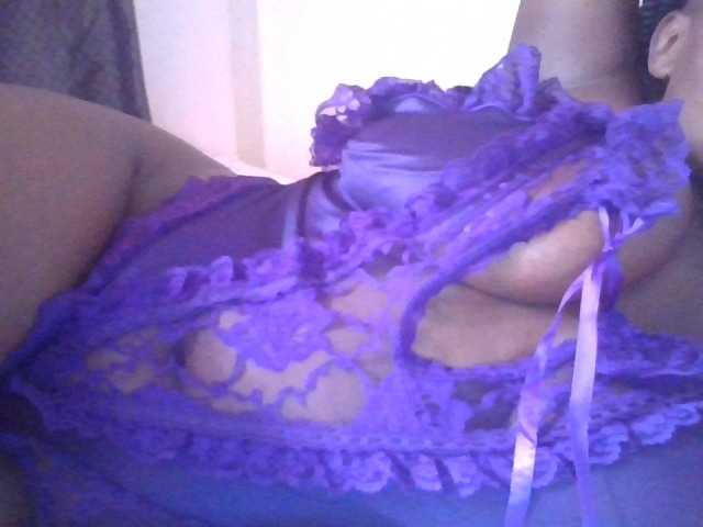 NewBird live cam on BongaCams