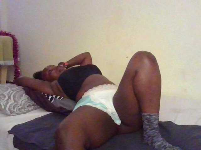 NewBird live cam on BongaCams