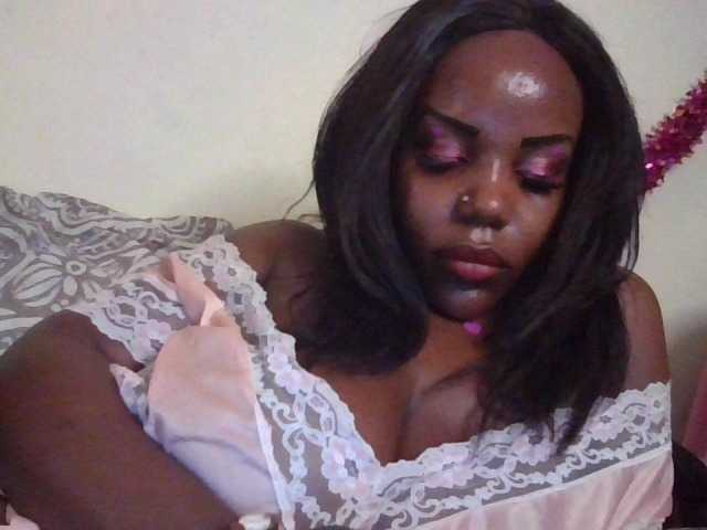 NewBird — live female cam