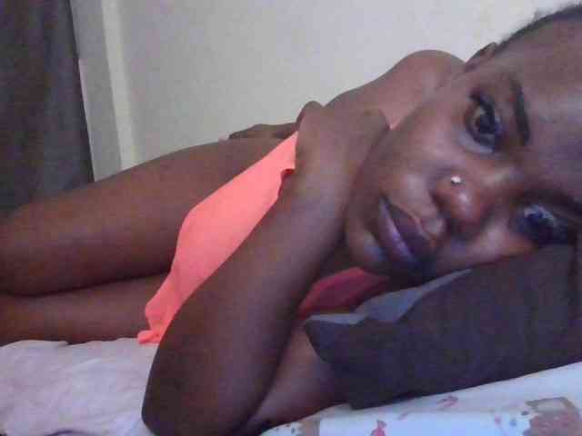 NewBird Live Webcam on BongaCams