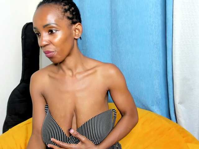 Aalisha-Jade live cam on BongaCams