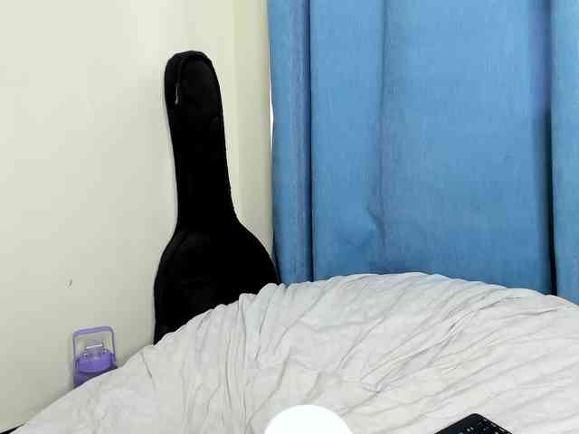 Aalisha-Jade webcam