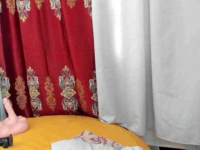 Aalisha-Jade webcam