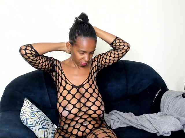 Aalisha-Jade webcam