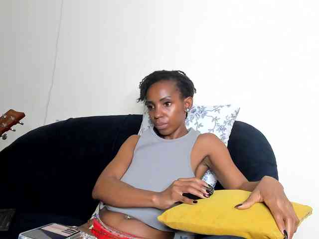 Aalisha-Jade webcam