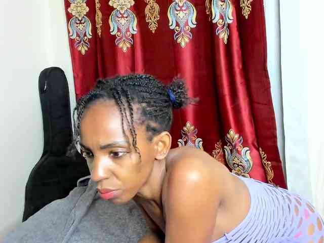 Aalisha-Jade webcam