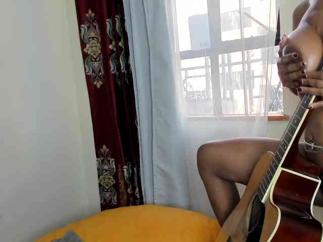 Aalisha-Jade webcam