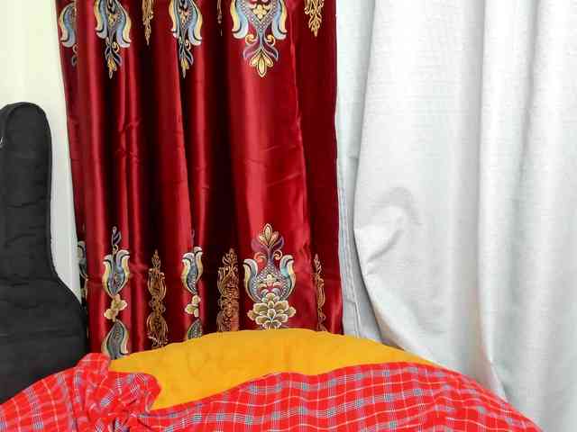 Aalisha-Jade webcam