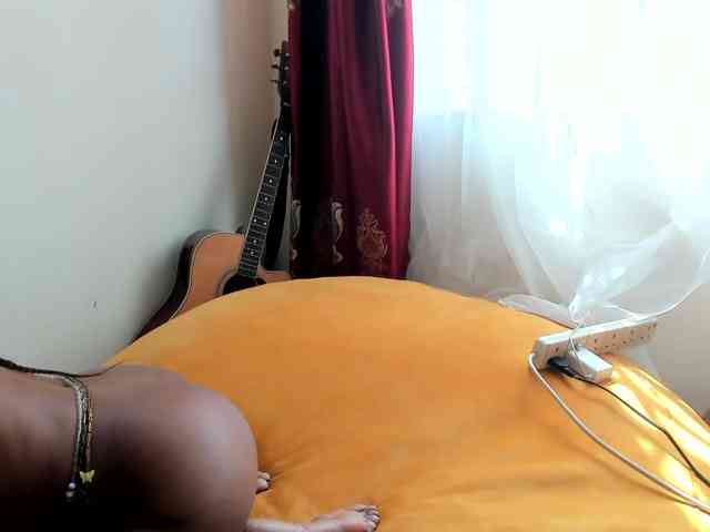 Aalisha-Jade webcam