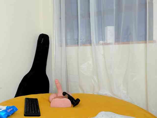 Aalisha-Jade webcam