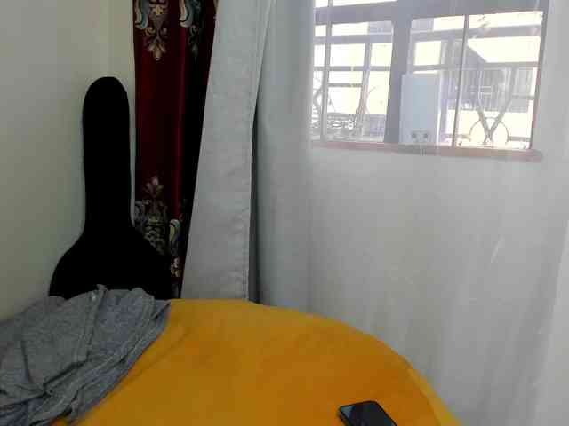 Aalisha-Jade webcam