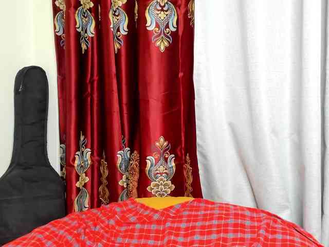 Aalisha-Jade webcam