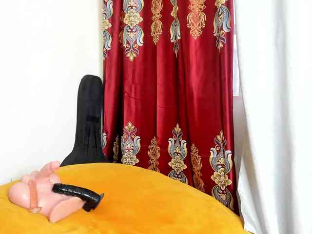 Aalisha-Jade webcam
