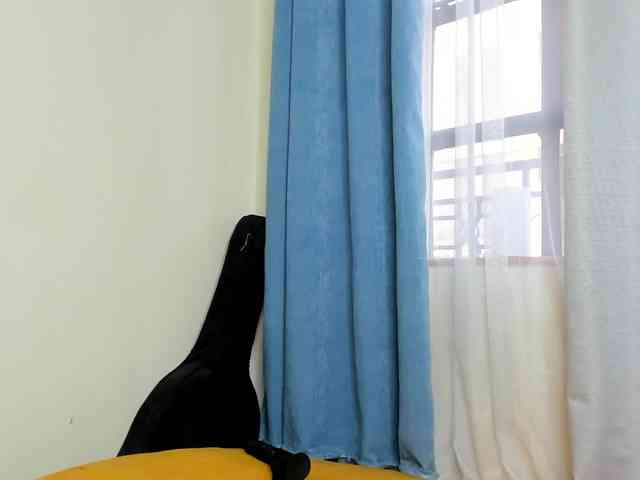 Aalisha-Jade webcam