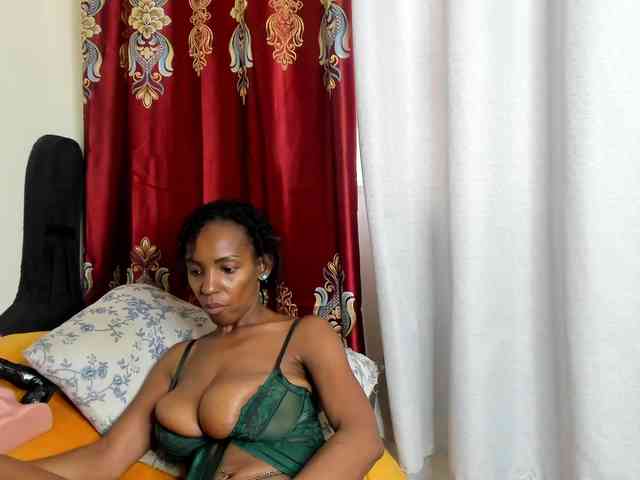 Aalisha-Jade webcam