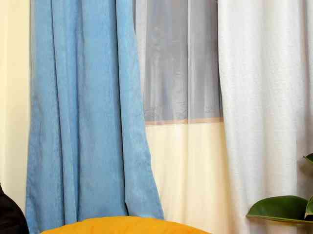 Aalisha-Jade webcam