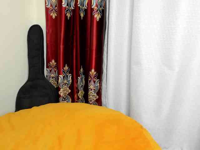 Aalisha-Jade webcam