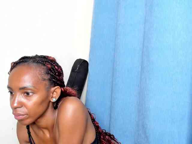 Aalisha-Jade webcam