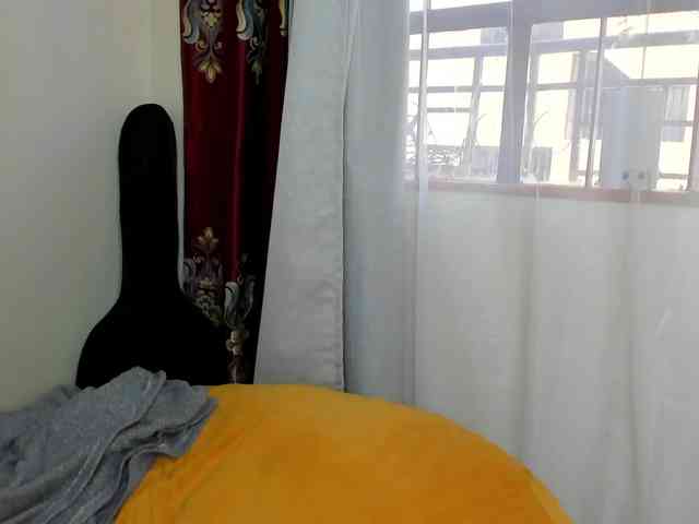 Aalisha-Jade webcam