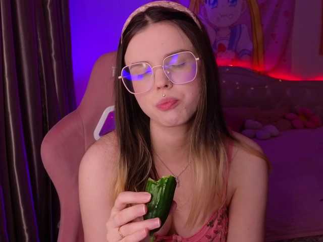 HannaCristal live cam on BongaCams
