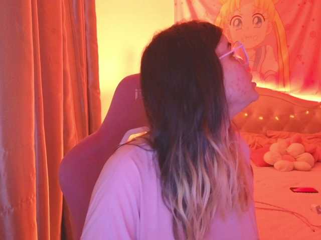 HannaCristal live cam on BongaCams