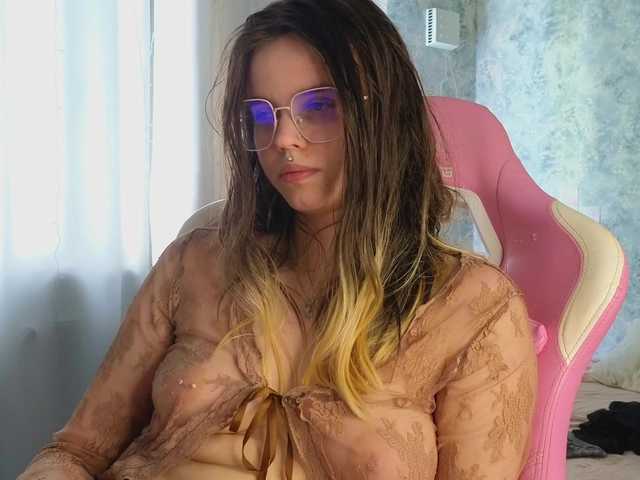 HannaCristal live cam on BongaCams