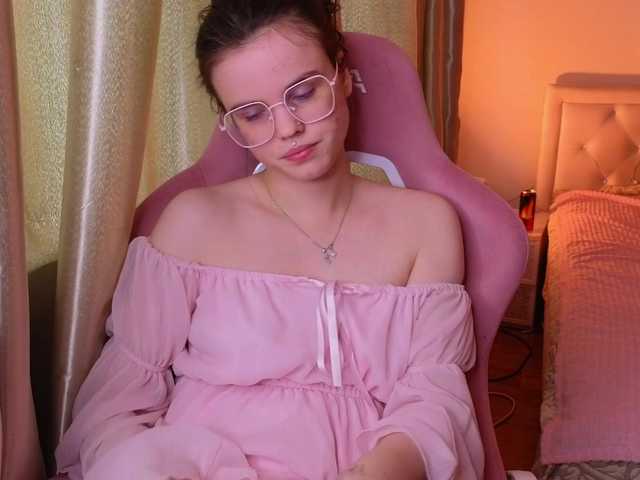 HannaCristal live cam on BongaCams