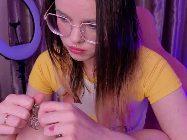 HannaCristal's BongaCams show and profile