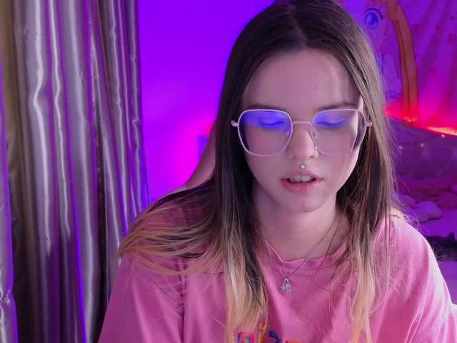 HannaCristal live cam on BongaCams
