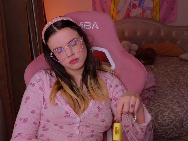 HannaCristal live cam on BongaCams