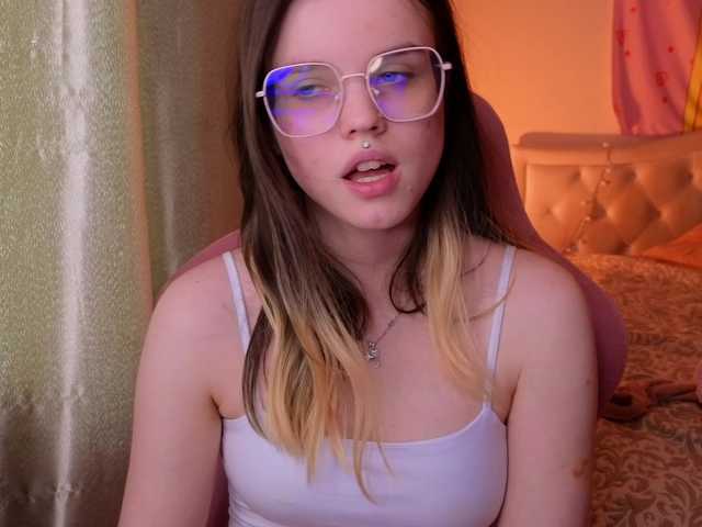 HannaCristal live cam on BongaCams