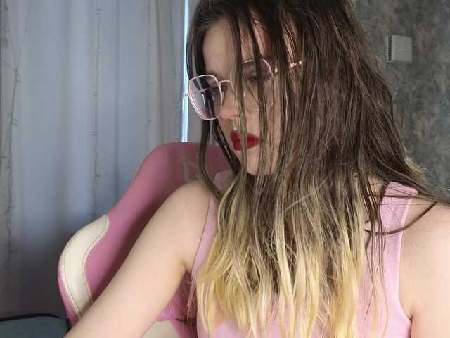 HannaCristal live cam on BongaCams
