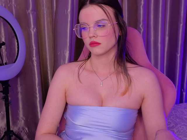 HannaCristal's BongaCams show and profile