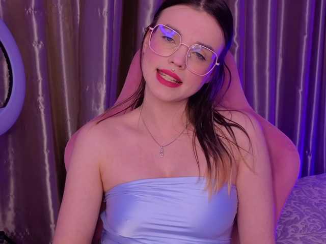 HannaCristal's BongaCams show and profile