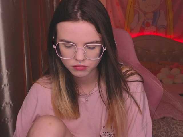 HannaCristal live cam on BongaCams