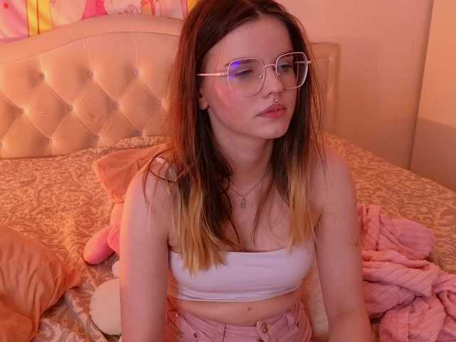 HannaCristal live cam on BongaCams