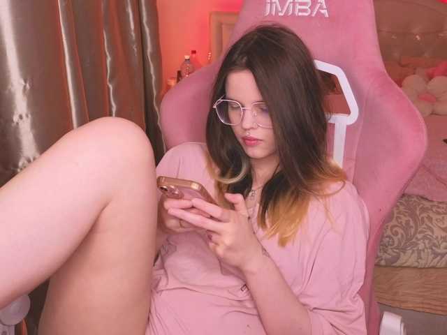 HannaCristal live cam on BongaCams