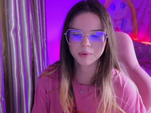 HannaCristal live cam on BongaCams