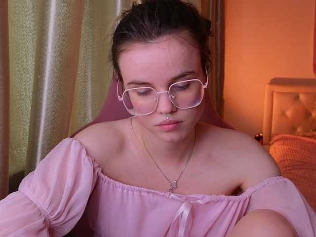 HannaCristal live cam on BongaCams