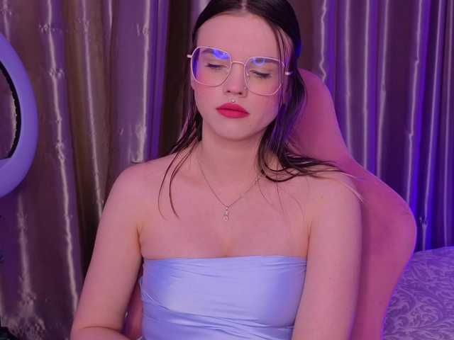 HannaCristal's BongaCams show and profile