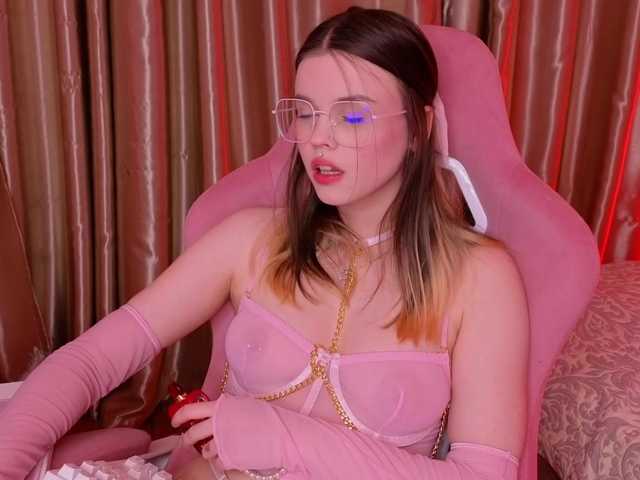 HannaCristal's BongaCams show and profile