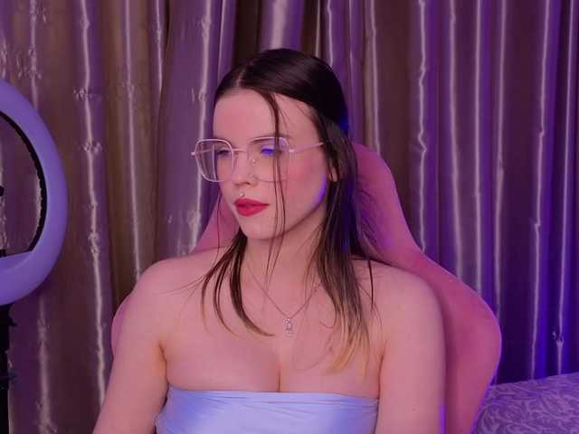 HannaCristal's BongaCams show and profile