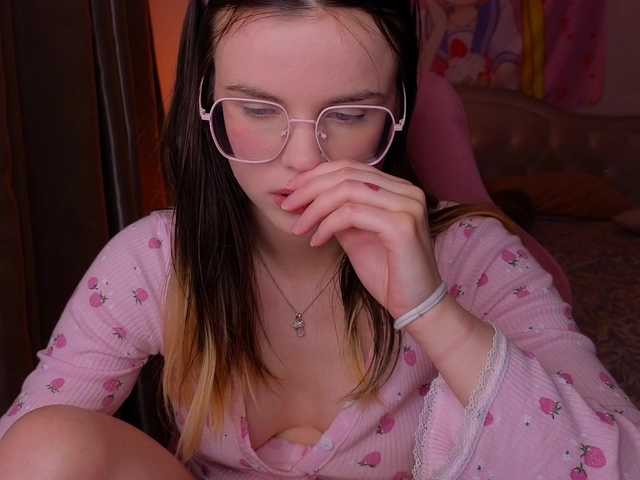 HannaCristal live cam on BongaCams