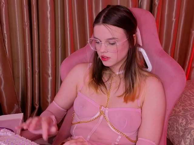 HannaCristal's BongaCams show and profile